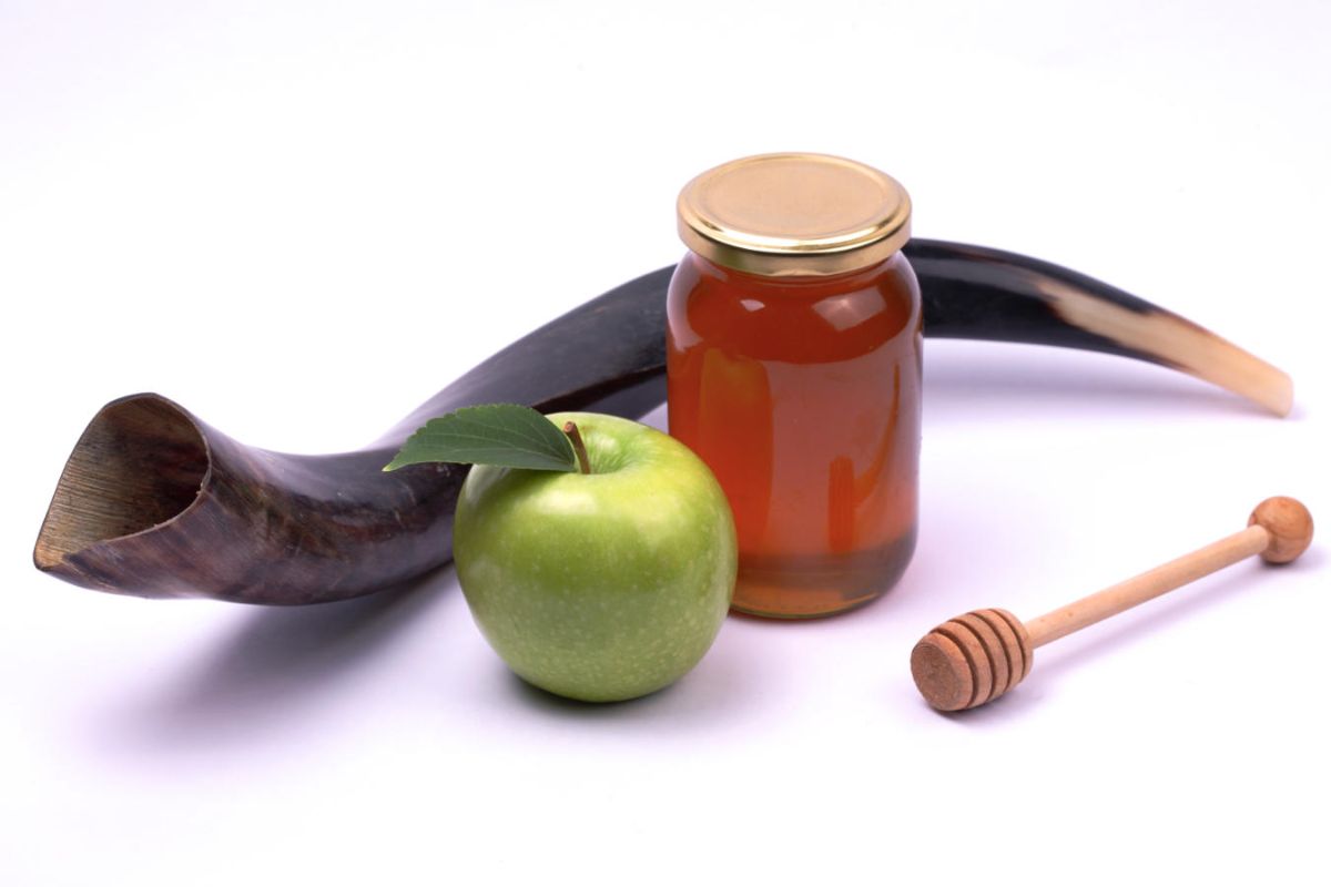 When Is Rosh Hashanah in 2022?