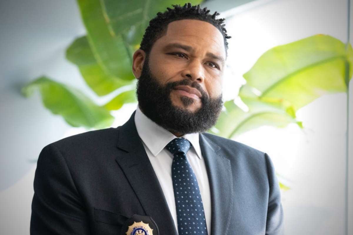 Reason for Anthony Anderson leaving Law & Order