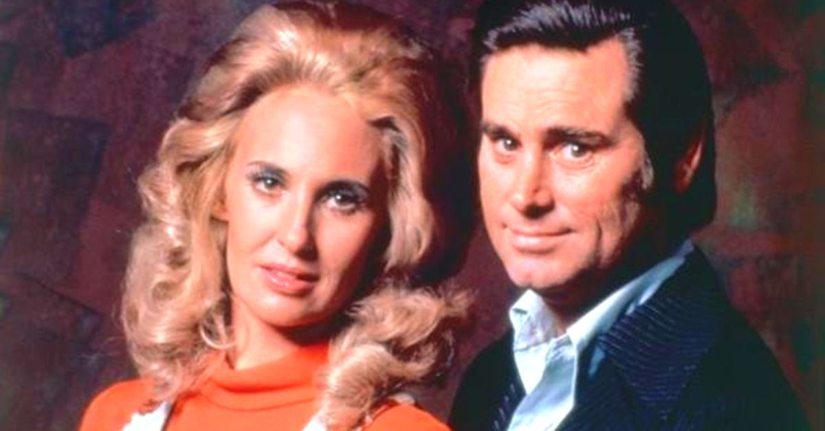 After how long did Tammy Wynette and George Jones start Dating