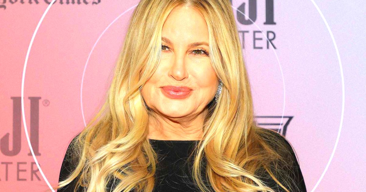 Is Jennifer Coolidge Pregnant or Not