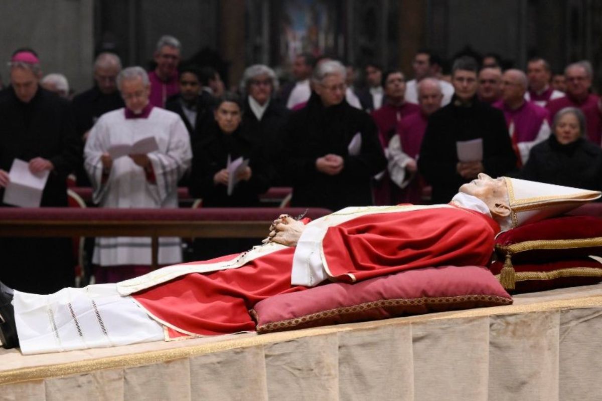 Tribute to Pope Benedict XVI
