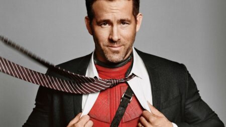 Ryan Reynolds on his Deadpool Obsession, Meeting Blake Lively, and His New Film, 'Life' | GQ